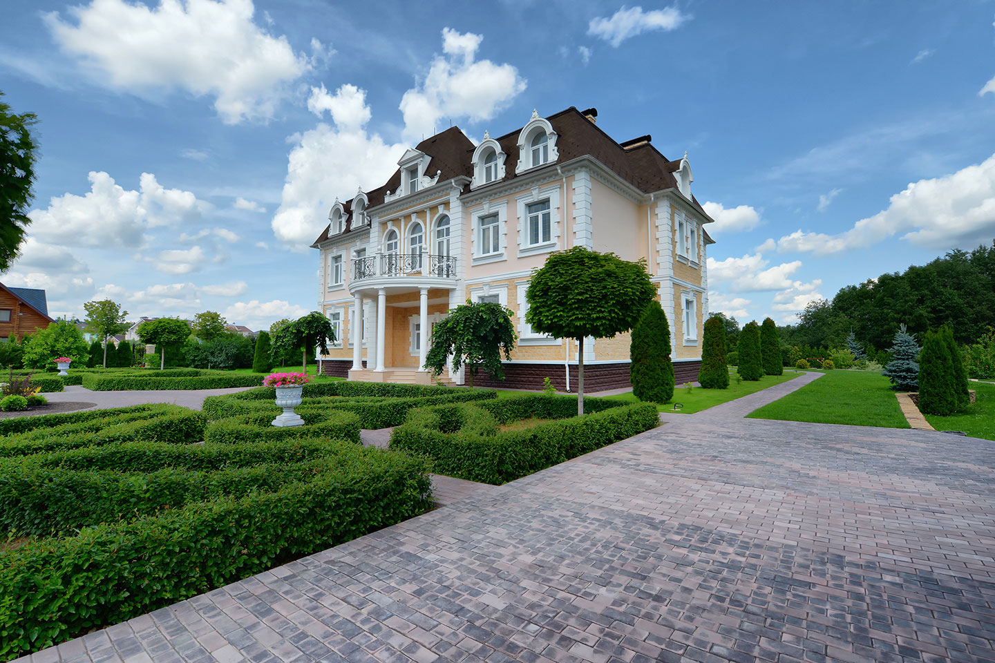 Lee más sobre el artículo Historical Villa for Sale